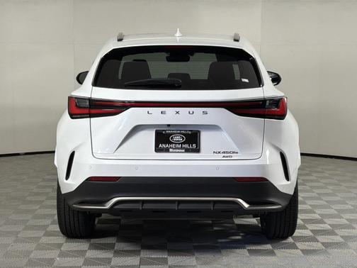 2024 Lexus NX 450h+ F SPORT Handling