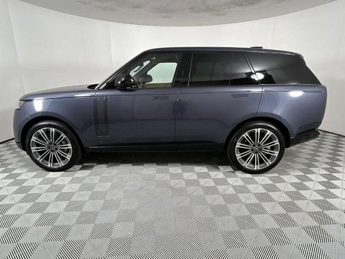 2025 Land Rover Range Rover P530 SE