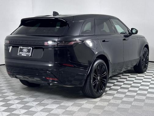 2025 Land Rover Range Rover Velar P400 Dynamic SE