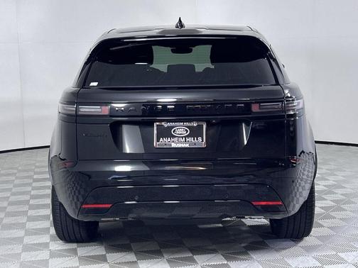 2025 Land Rover Range Rover Velar P400 Dynamic SE