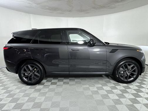 2025 Land Rover Range Rover Sport P360 SE
