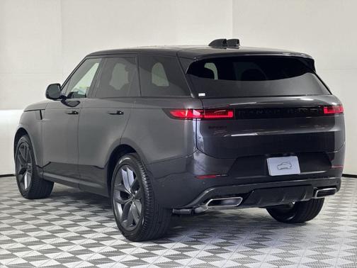 2025 Land Rover Range Rover Sport P360 SE