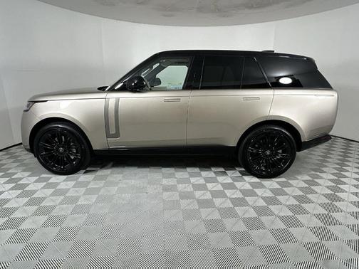 2025 Land Rover Range Rover P530 SE