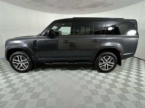 2025 Land Rover Defender P400 S