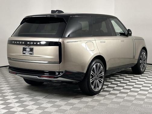 2025 Land Rover Range Rover P400 SE