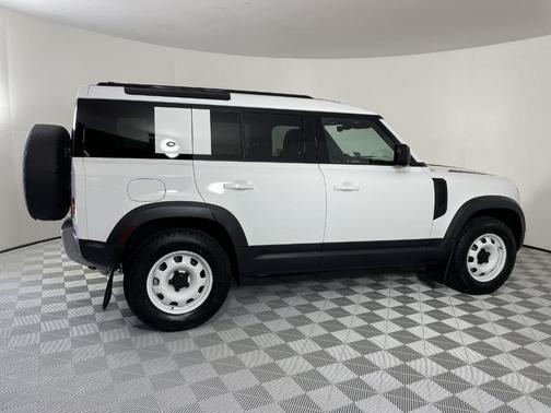 2023 Land Rover Defender 110 Standard