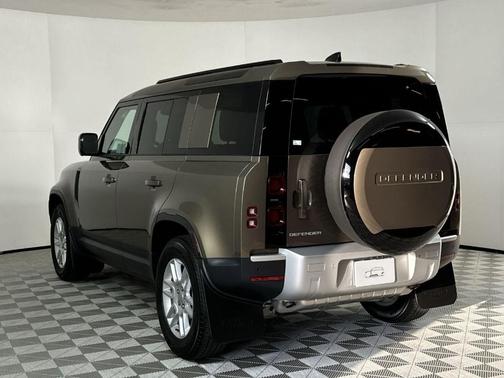 2025 Land Rover Defender P400 S