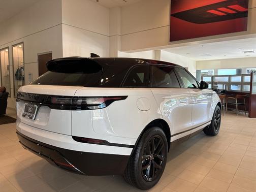 2025 Land Rover Range Rover Velar P250 Dynamic SE