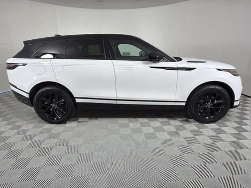 2025 Land Rover Range Rover Velar P250 Dynamic SE
