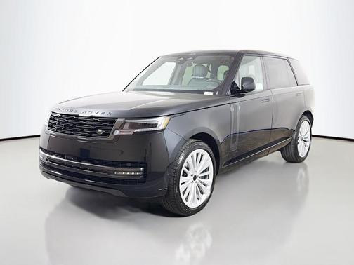 Santorini Black 2026 Land Rover Range Rover P400 SE 7 Seat