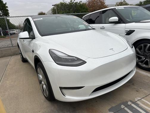 2023 Tesla Model Y Base