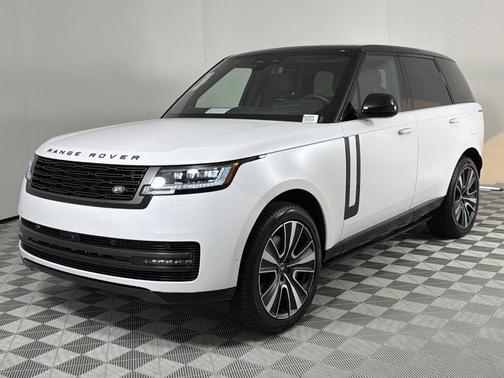 2025 Land Rover Range Rover P550e SE