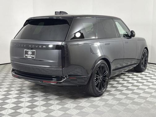 Carpathian Grey 2026 Land Rover Range Rover P400 SE