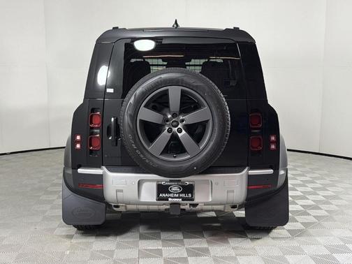 2025 Land Rover Defender P300