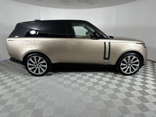 2025 Land Rover Range Rover P530 Autobiography