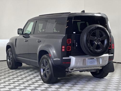 2025 Land Rover Defender P400 S