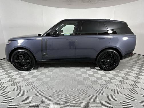 2025 Land Rover Range Rover P530 SE