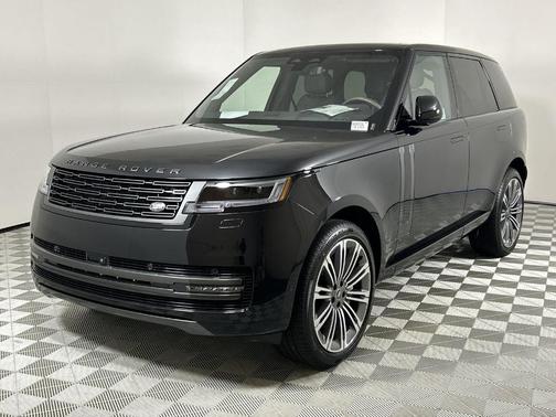 2025 Land Rover Range Rover P530 SE