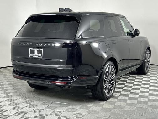 2025 Land Rover Range Rover P530 SE