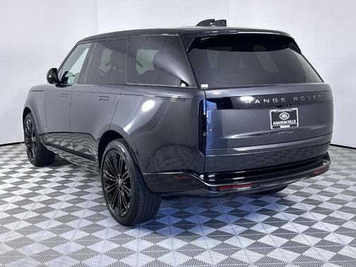 2025 Land Rover Range Rover P400 SE