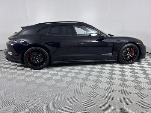 2024 Porsche Taycan GTS