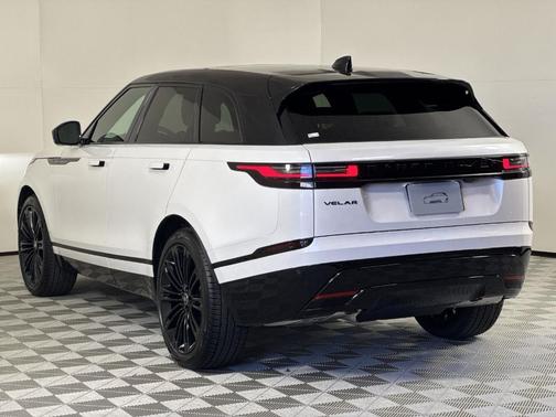 2026 Land Rover Range Rover Velar P250 Dynamic SE