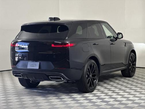 2025 Land Rover Range Rover Sport P360 SE