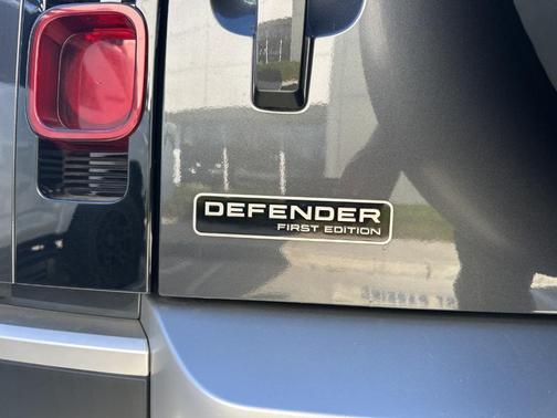 2023 Land Rover Defender First Edition