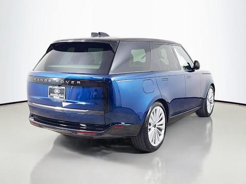 Petrolix Blue Gloss 2026 Land Rover Range Rover P400 SE