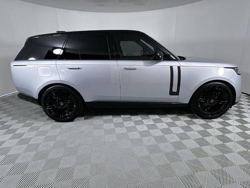 2025 Land Rover Range Rover P400 SE