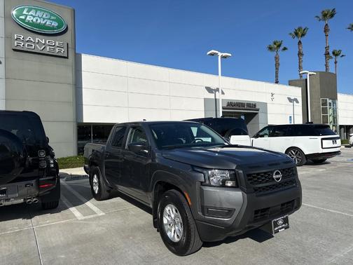 2025 Nissan Frontier S