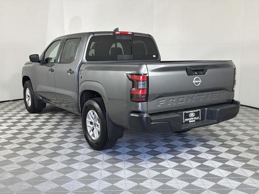 2025 Nissan Frontier S