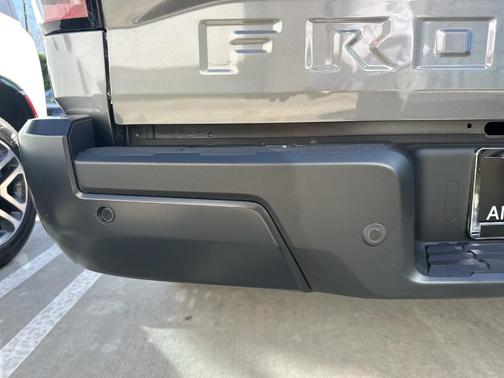 2025 Nissan Frontier S