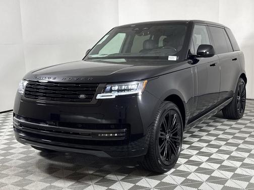 2025 Land Rover Range Rover P400 SE 7 Seat