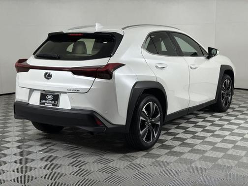 2024 Lexus UX 250h Base