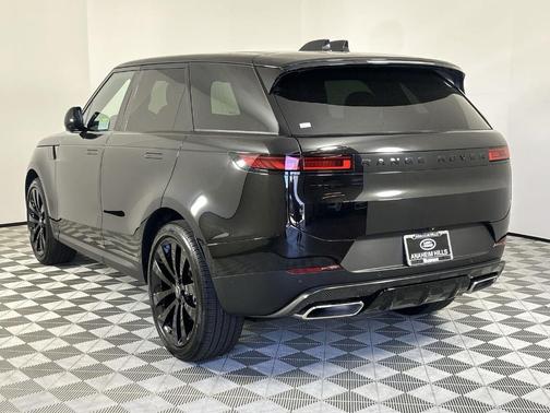2025 Land Rover Range Rover Sport P360 SE