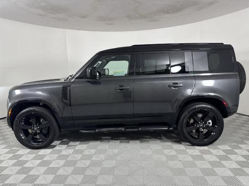 2025 Land Rover Defender P400 X-Dynamic SE