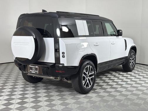 2026 Land Rover Defender P400 X-Dynamic SE