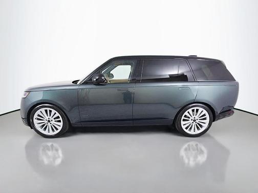 Belgravia Green 2026 Land Rover Range Rover P400 SE 7 Seat