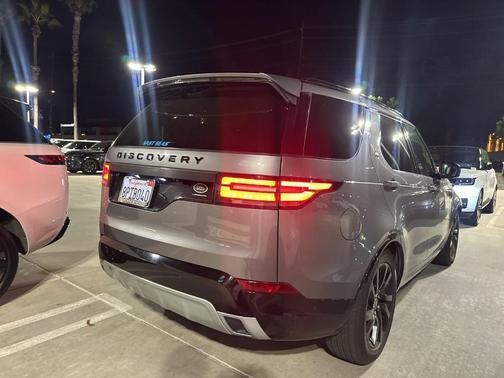 2020 Land Rover Discovery Landmark