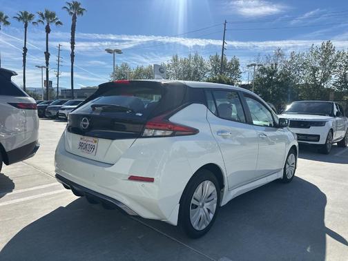 2025 Nissan Leaf S