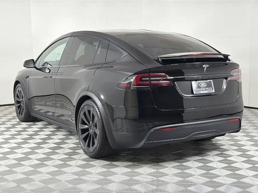 2023 Tesla Model X Standard Range