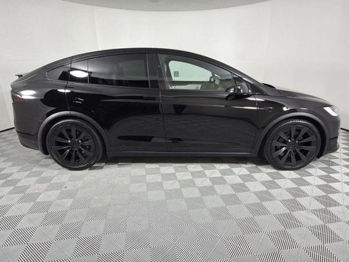 2023 Tesla Model X Standard Range