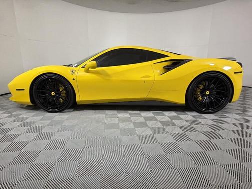 2018 Ferrari 488 GTB Base