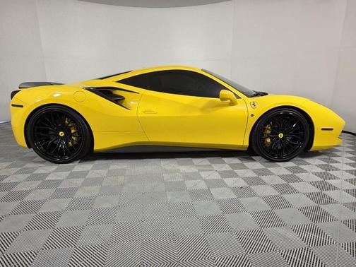 2018 Ferrari 488 GTB Base