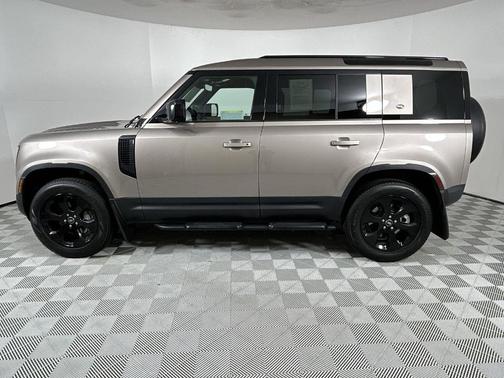 2023 Land Rover Defender 110 SE