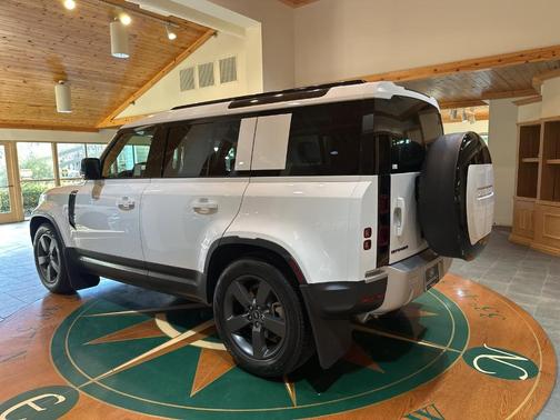 2025 Land Rover Defender P400 S