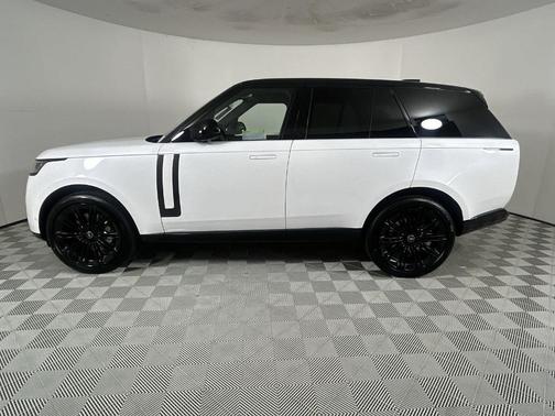 2025 Land Rover Range Rover P530 SE