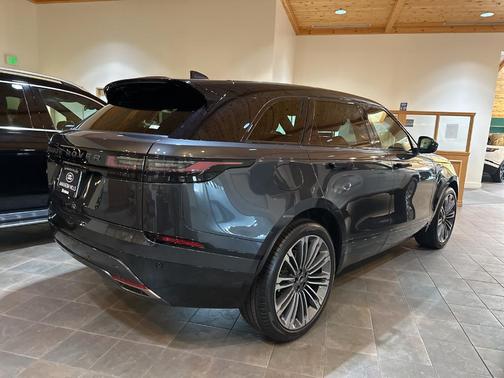 2025 Land Rover Range Rover Velar P400 Dynamic SE