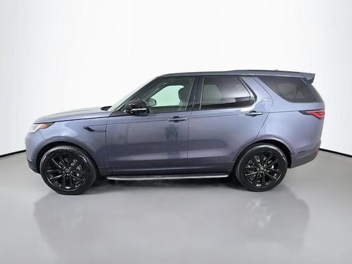Varesine Blue 2026 Land Rover Discovery S
